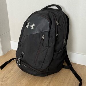 Under Armour Black Athletic Backpack Bag Padded Straps Storm